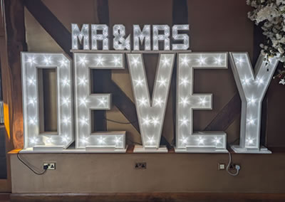 mr-mrs-devey